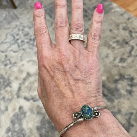 Sterling Silver Southwestern Azurite Crystal Dainty Cuff Bracelet.. NWOT - Picture 2 of 8